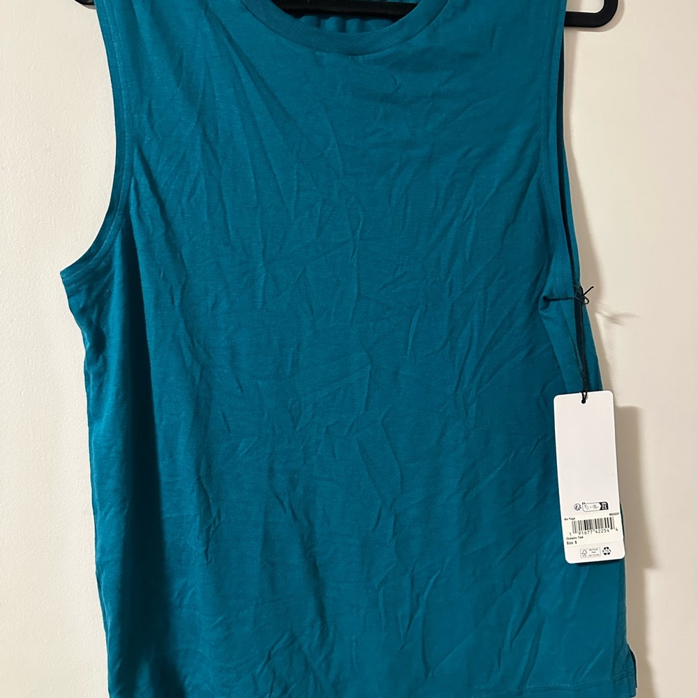ALO Yoga Teal Short Sleeve Tee